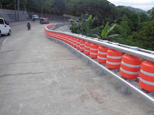 Αγορά Hot Dipped Galvanized Guardrail Rolling Barrier International Level 4 Certified for Road Protection and Traffic Control online manufacture