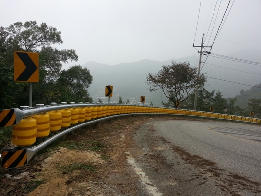 Αγορά High Corrosion Resistance Highway Guardrail Roll Forming Machine for Highways Construction Sites online manufacture