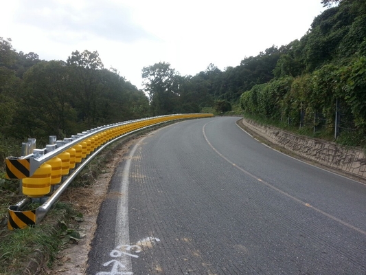 Αγορά High Corrosion Resistance PU Crash barrier machine for Traffic Protection System online manufacture