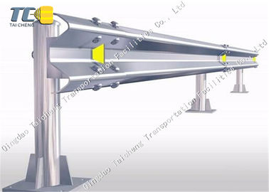 Good price Προσαρμοσμένο Q235 W Beam Guardrail για την προστασία στο δρόμο σε απευθείας σύνδεση