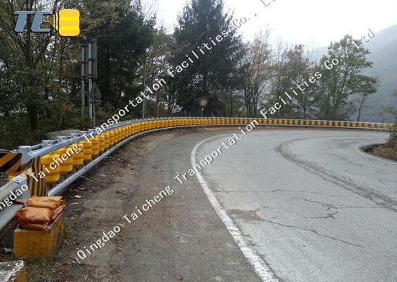Αγορά Ανθεκτικό καυτή εμβύθιση προστατευτικών κιγκλιδωμάτων Q235 μετάλλων εθνικών οδών που γαλβανίζει το υλικό μετάλλων online manufacture