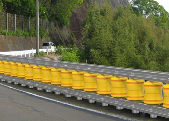 Καλή τιμή Επιφάνεια Εγκατασταθείσα EVA γεμάτο περιφράγιο κυλίνδρων SB βαθμού απορροφικό αντίκτυπο εμπόδιο ασφαλείας ιδανικό για αποθήκη και περιβάλλοντα σε απευθείας σύνδεση