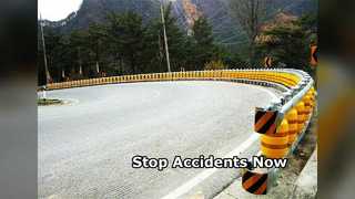 Το φράγμα κυλίνδρων οδικής ασφάλειας προστατεύει τα οχήματα